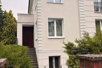 Haus Berlin Lankwitz - 8 Zimmer, 220 m&sup2;, 1.500.000&euro; | Angebot:22903996