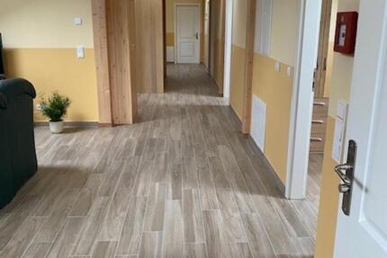 Möbliertes WG Zimmer mit eigenem Bad zimmer