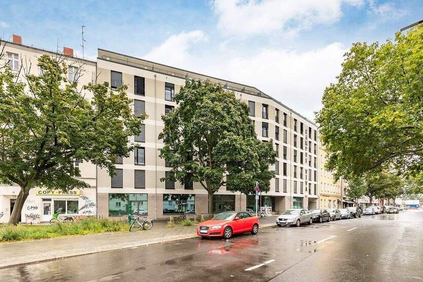 Attraktiv vermietetes Dachgeschossapartment nahe dem Schillerpark 1 zimmer