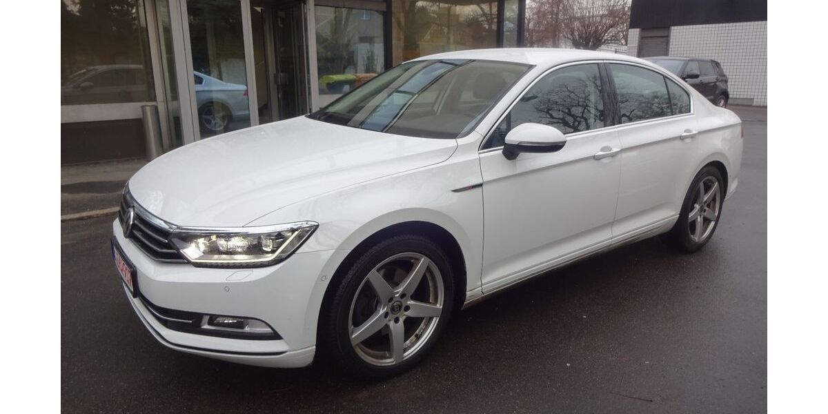 VW Passat 141.000 km 11.900 &euro; Berlin 12249