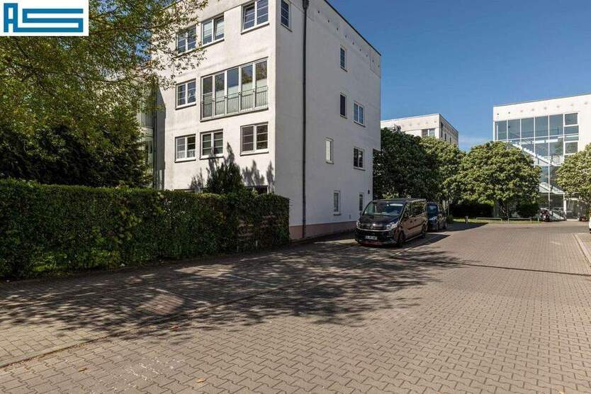 Freie 2-Zimmerwohnung mit tollem Wintergarten und Stellplatz 2 zimmer