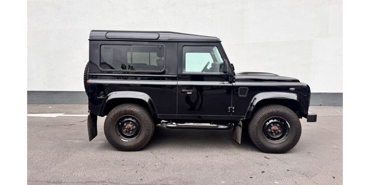 Land Rover Defender 83.000 km 47.700 &euro; Berlin 10777