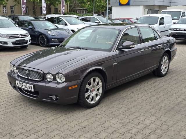 XJ