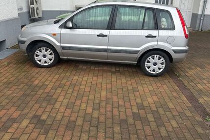 Ford Fusion 93.000 km 3.150 &euro; Berlin 12359