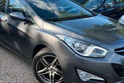 Hyundai i40 127.285 km 8.490 &euro; Berlin 13089