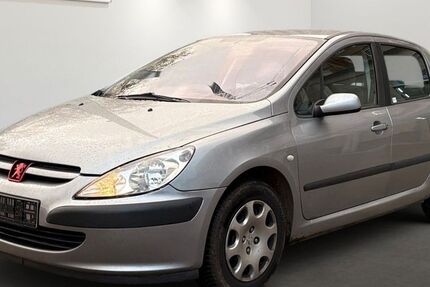 Peugeot 307 98.044 km 1.799 &euro; Berlin 12681
