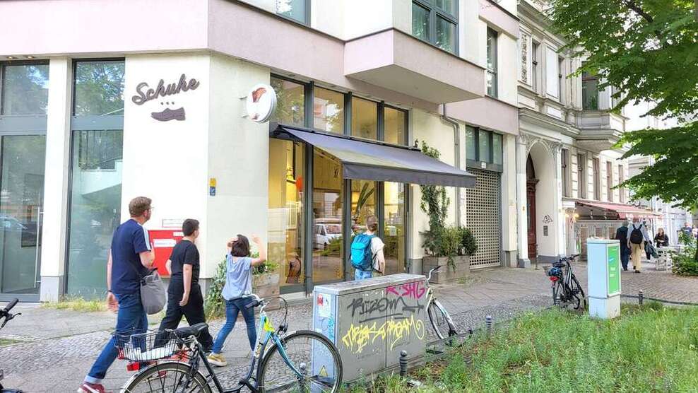 Einzelhandel in Berlin 1.400 € 32 m²