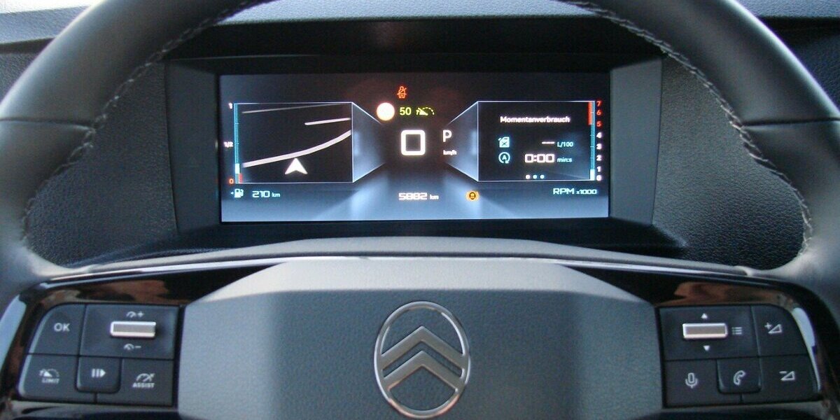 Citroen Spacetourer 180 Plus M, AHK LED Kamera180º 8 Sitze 5.882 km 37.980 &euro; Falkensee 14612