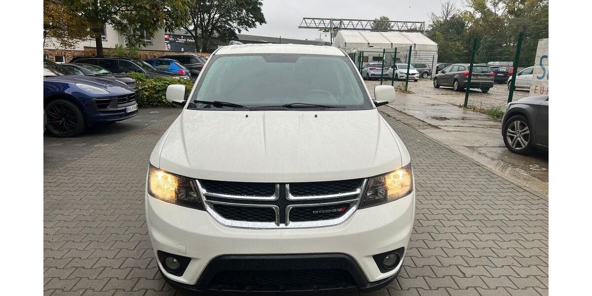 Dodge Journey 91.200 km 17.999 € Berlin 12277