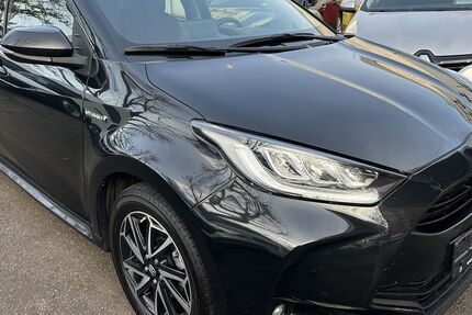 Toyota Yaris 46.632 km 16.990 &euro; Berlin 12249