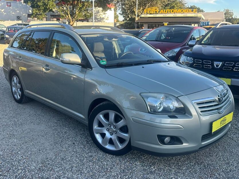 Toyota Avensis 305.881 km 2.990 € Berlin 13089