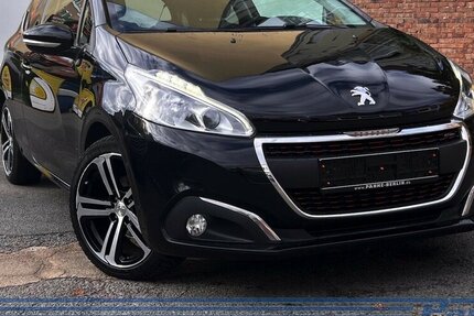 Peugeot 208 1.6 BlueHDi 120 FAP GT-Line*Pano*JBL*PDC*SHZ 133.711 km 7.790 € Berlin 13187