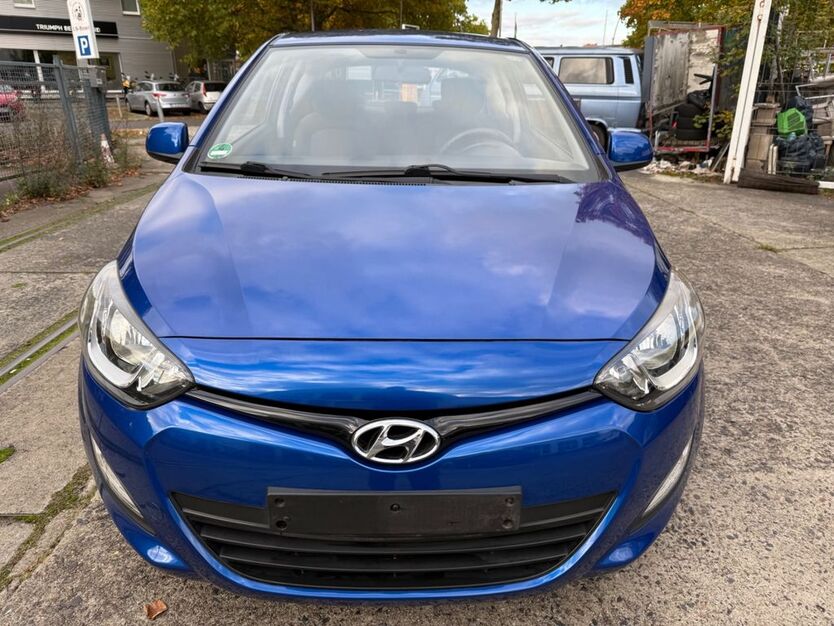 Hyundai i20 124.881 km 3.500 € Berlin 13088
