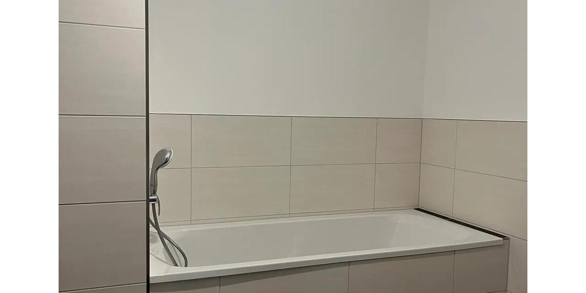 Etagenwohnung Potsdam Drewitz - 3 Zimmer, 98 m&sup2;, 1.512&euro; | Angebot:23602746