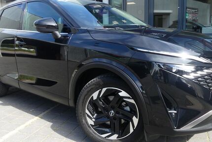 Nissan Qashqai 12.603 km 25.400 &euro; Berlin 13156