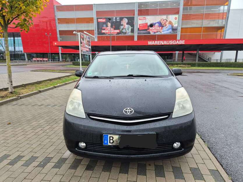 Toyota Prius 287.500 km 5.000 € Berlin 10315