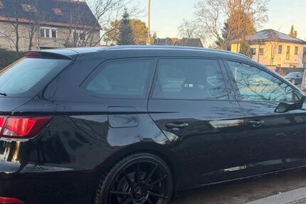 Seat Leon 125.710 km 9.500 &euro; Berlin 13589