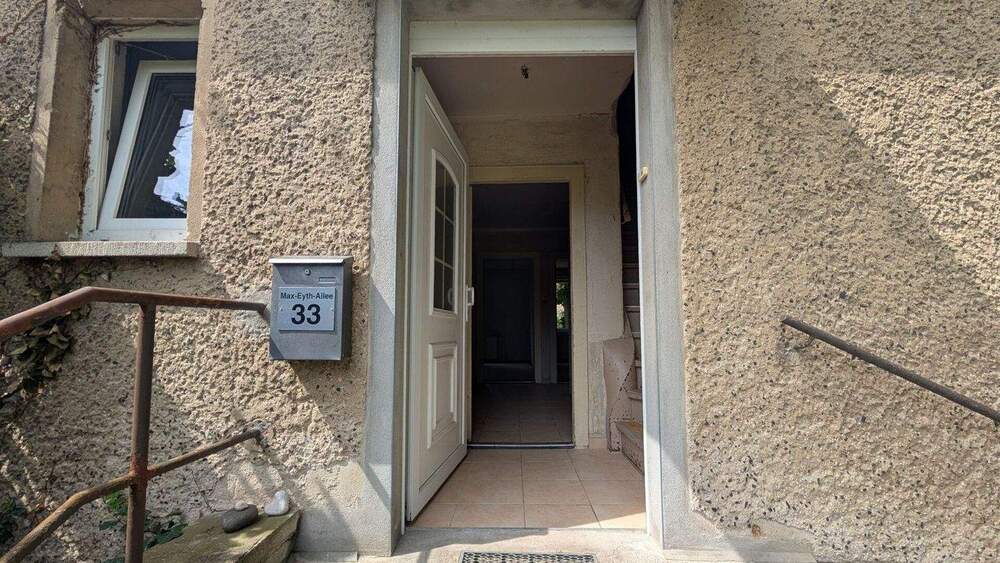 Sanierungsobjekt - 6-Zimmer-Doppelhaushälfte in Bornim 6 zimmer