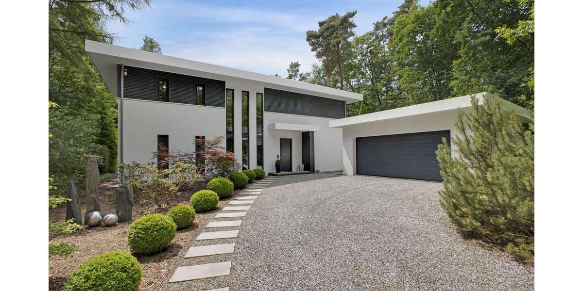 Haus zum Kaufen in Groß Glienicke 1.599.000 € 243.92 m² 5 zimmer