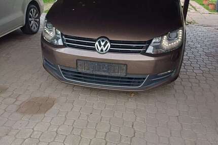 VW Sharan 266.800 km 9.000 € Berlin 13156