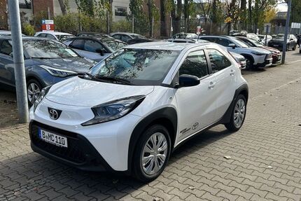 Toyota Aygo (X) 2.500 km 20.025 € Berlin 13403