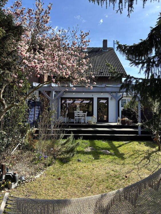 Liebevoll und vollständig renoviertes Zuhause - bereit, sofort mit Leben gefüllt zu werden