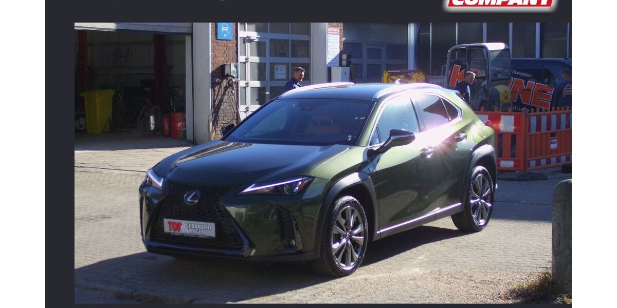 Lexus UX 22.328 km 34.990 &euro; Berlin 13403