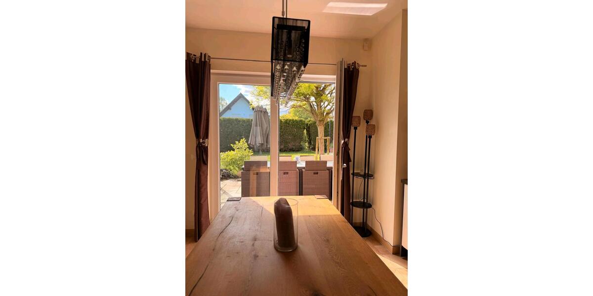 Villa Kleinmachnow - 6 Zimmer, 182 m&sup2;, 3.500&euro; | Angebot:26554802