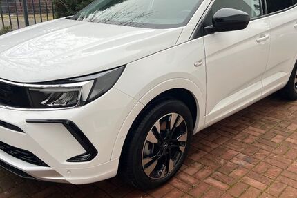 Opel Grandland (X) 15.800 km 24.900 &euro; Falkensee/Spandau 14612