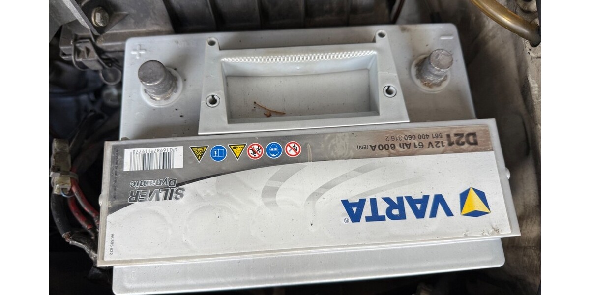 VW Golf I 171.753 km 8.000 &euro; Berlin 10178