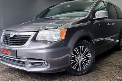 Lancia Voyager 156.000 km 15.990 € Berlin 12279