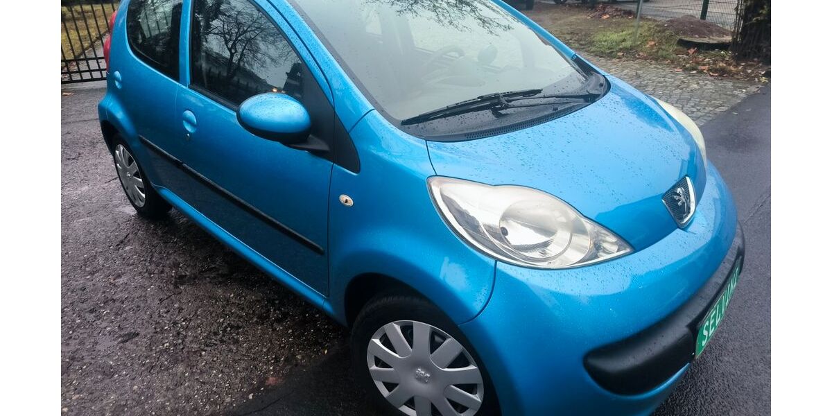 Peugeot 107 183.000 km 2.990 € Berlin - Schöneberg 10781