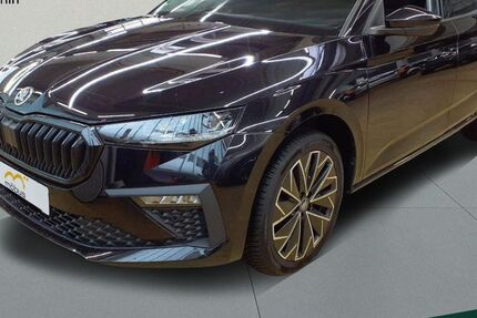 Skoda Scala 27.370 km 23.675 &euro; Berlin 13088