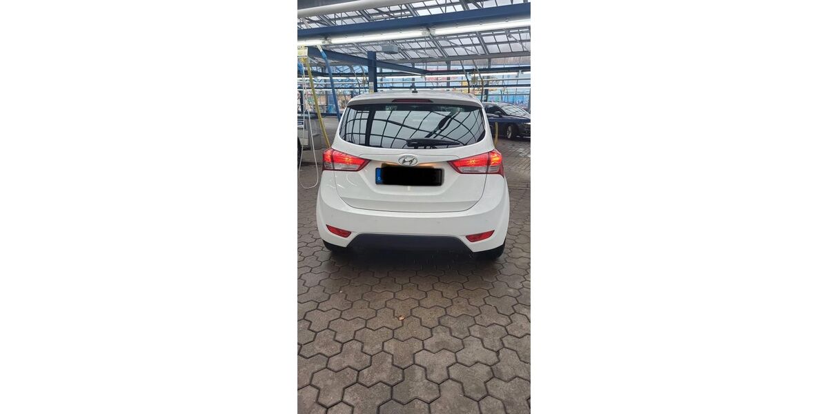 Hyundai ix20 54.000 km 10.000 &euro; Berlin 12689
