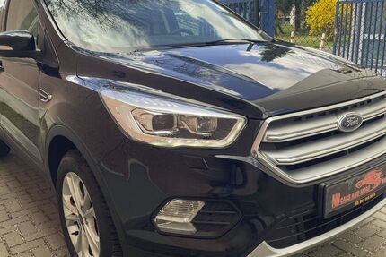 Ford Kuga 107.608 km 11.990 &euro; Berlin 12107