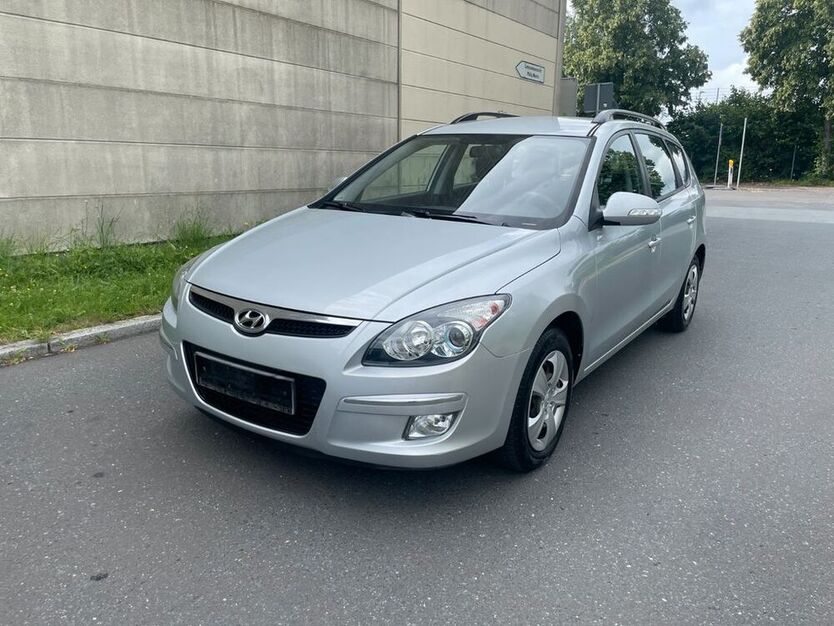 i30