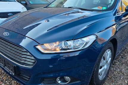 Ford Mondeo 204.000 km 7.950 € Berlin 10245