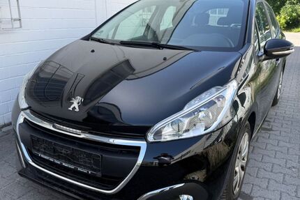 Peugeot 208 102.800 km 4.990 &euro; Berlin 12277