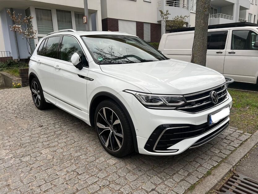 VW Tiguan 81.200 km 33.999 € Berlin 12355