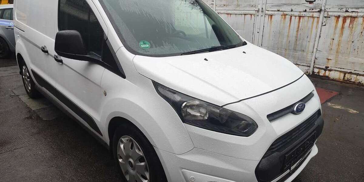 Ford Transit Connect 102.054 km 12.950 € Berlin 14059