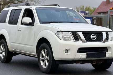 Nissan Pathfinder 157.800 km 9.800 € Dahlewitz 15827