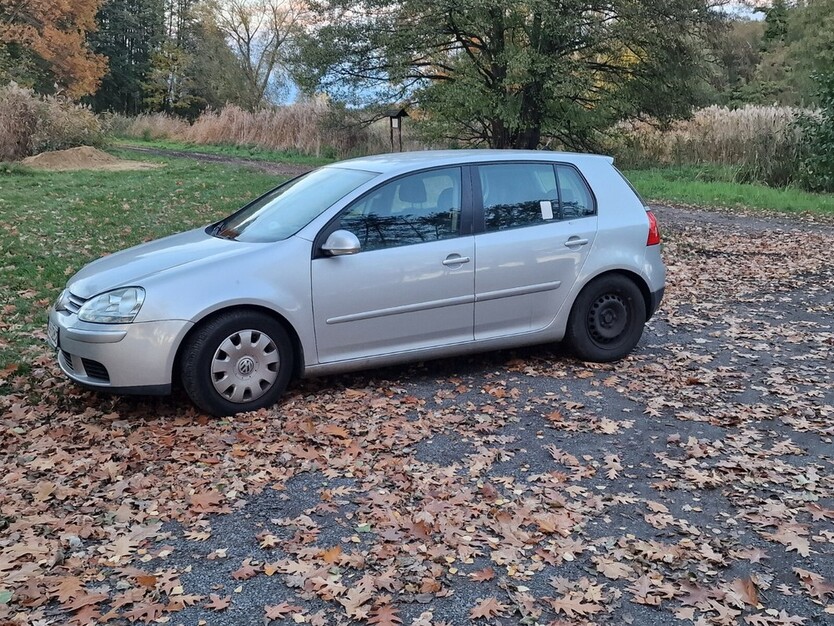 VW Golf V 122.000 km 5.000 € Berlin 10178