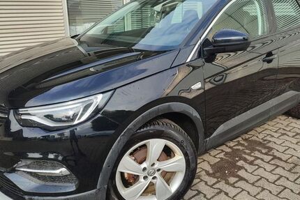 Opel Grandland (X) 81.611 km 16.880 € Brandenburg an der Havel 14772