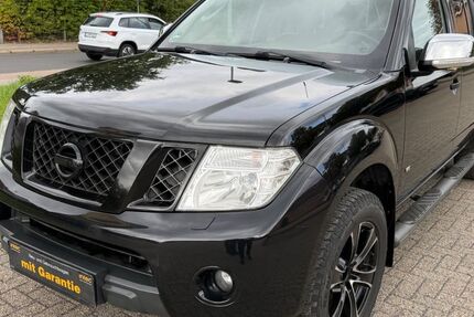 Nissan Navara 225.000 km 12.800 &euro; Berlin 13158