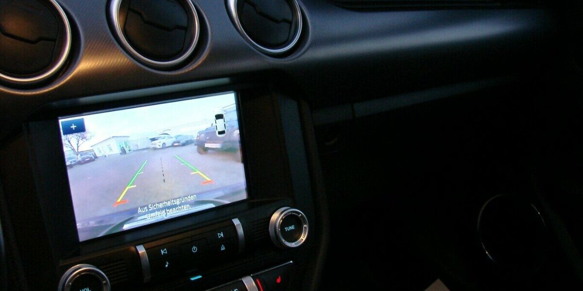 Ford Mustang GT 5.0 V8 Fastback SVT Performance Deutsch 37.112 km 36.980 € Falkensee 14612