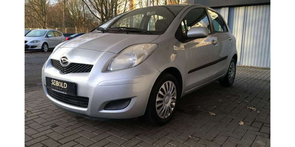 Daihatsu Charade 129.599 km 5.980 &euro; Berlin 10315