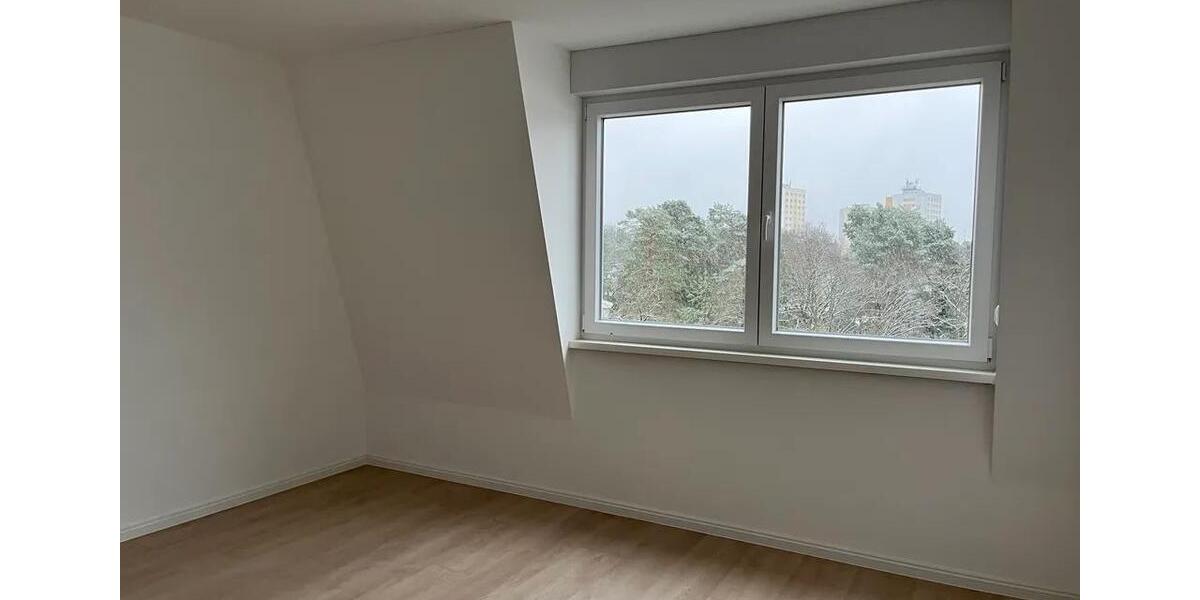 Etagenwohnung Potsdam Drewitz - 3 Zimmer, 98 m&sup2;, 1.512&euro; | Angebot:23602746