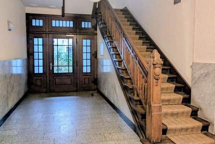 Eleganz, Charme & Moderne in Charlottenburg - Stilvolle Altbauwohnung im Denkmalensemble 3 zimmer