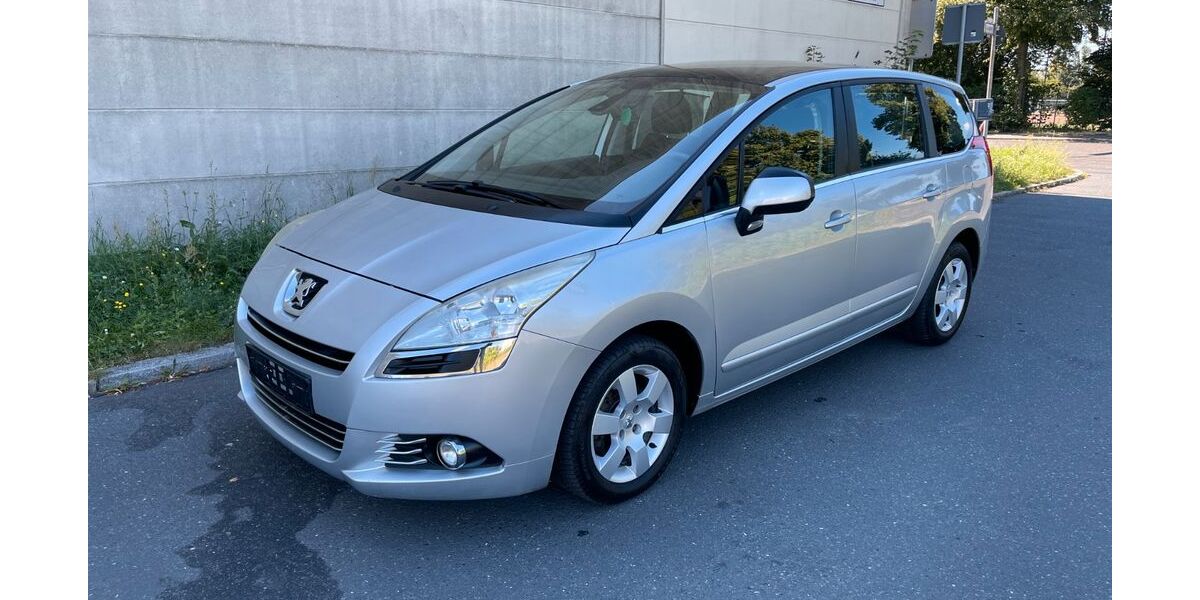 Peugeot 5008 199.000 km 2.499 &euro; Berlin 12057