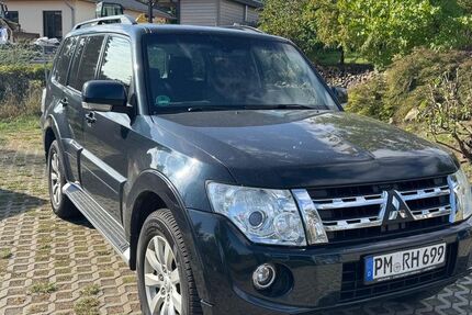 Mitsubishi Pajero 248.000 km 15.500 &euro; Schwielowsee 14548